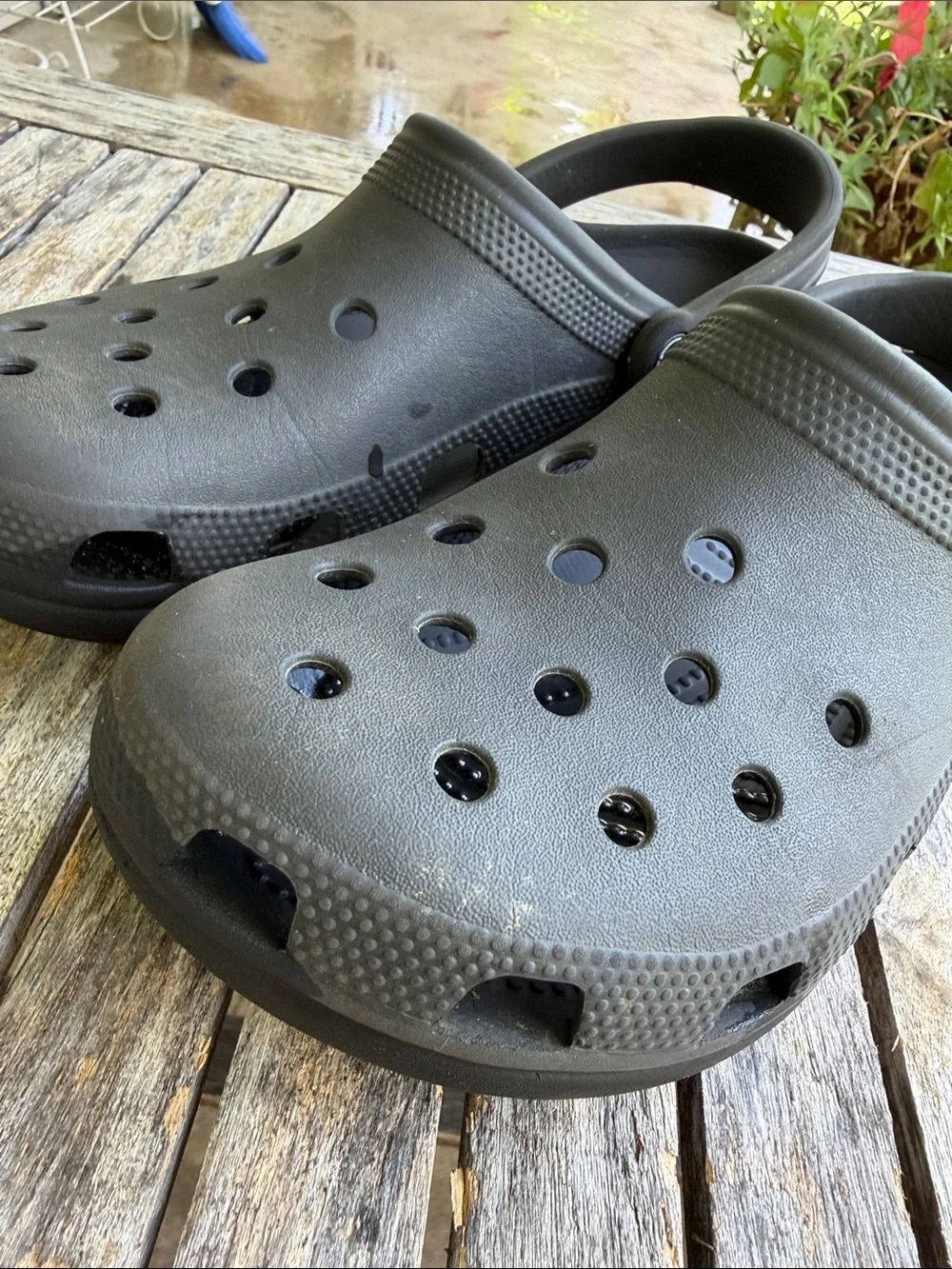 CROCS Classic Clog in Black